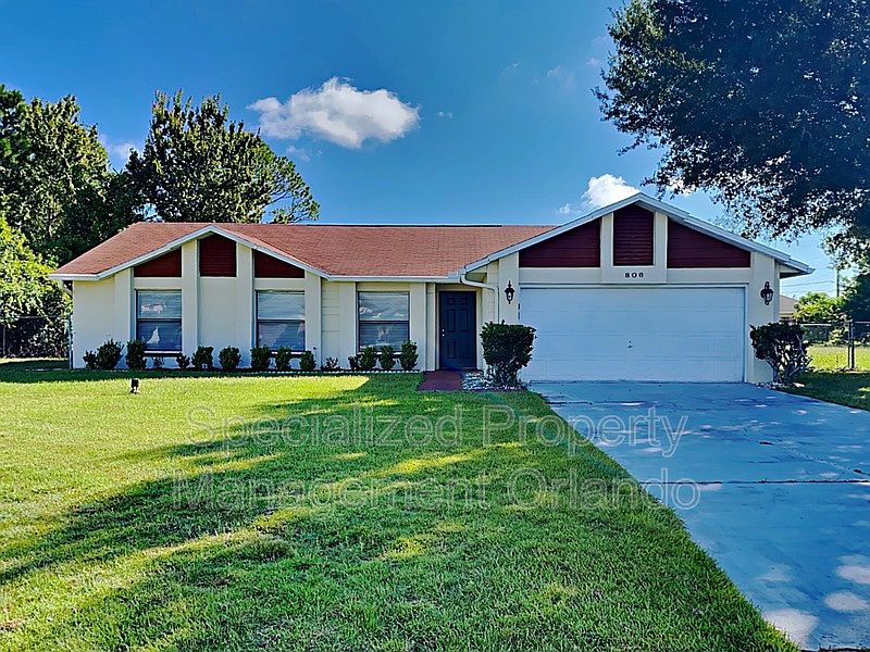 1st image of 806 Hastin Pl