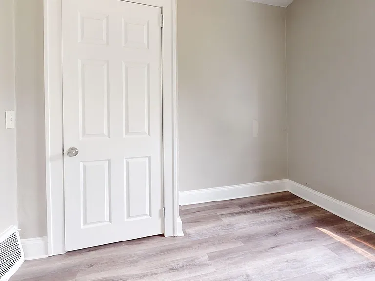 703 Excelsior Ave — Photo 4