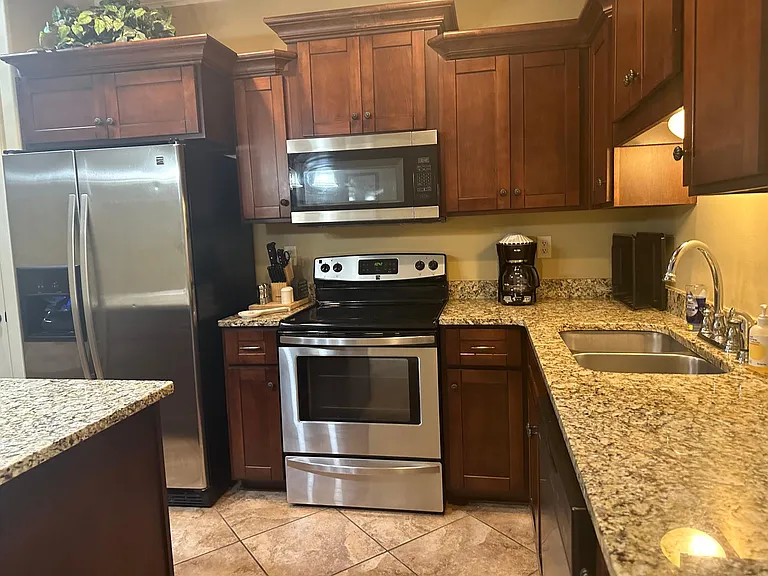 2495 Old Taylor Rd #604 — Photo 8