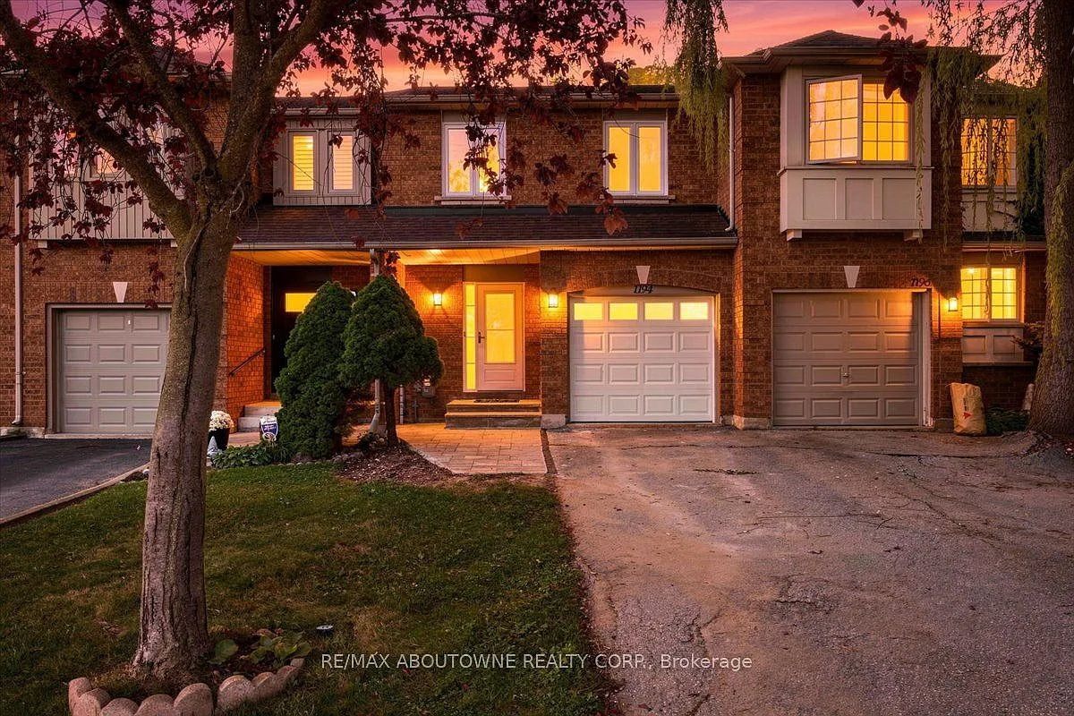 3 bed, $3,800 — Photo 1
