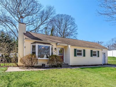 32 Hewlett Drive, Sound Beach, NY, 11789