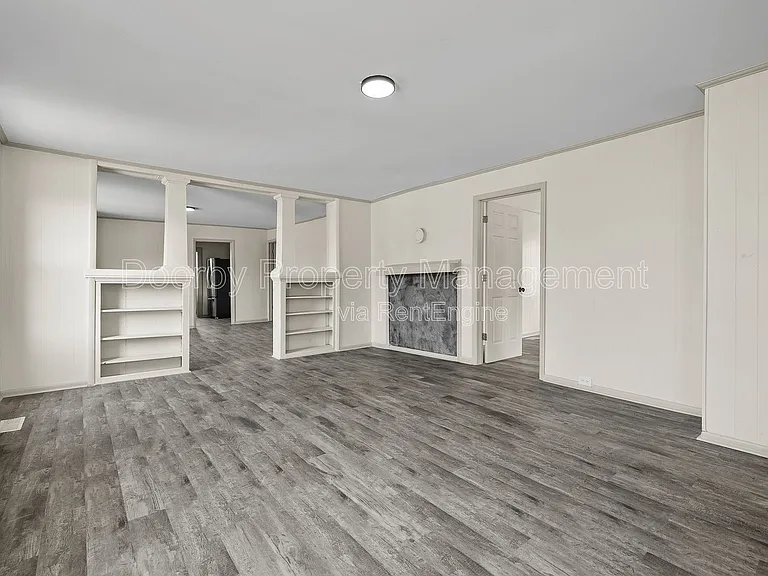 1601 Arlington Ave — Photo 3