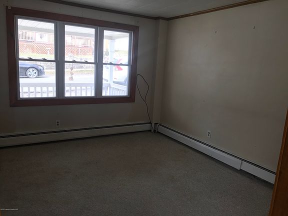 5th image of 208 Whitmore Ave