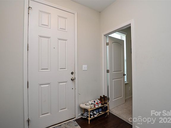 5th image of 9356 Ainslie Downs St