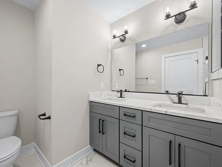 1089 S Westyn Loop — Photo 12