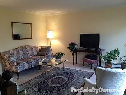 2nd image of 20 Cape Woods Dr