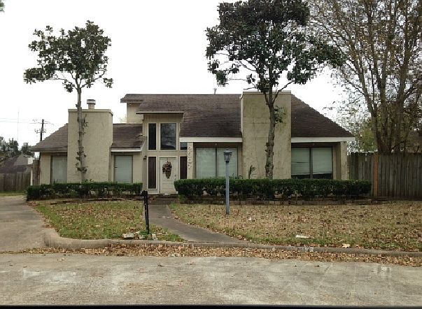 1st image of 2307 River Valley Dr