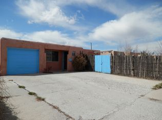 1000 Calle Vianson, Santa Fe, NM 87507