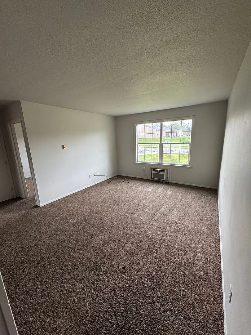 4707 Furge Dr. — Photo 2