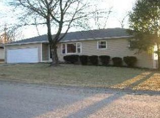 107 Round Tree Ct, Ellettsville, IN 47429