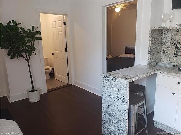 4th image of 326 6th Ave N APT 6