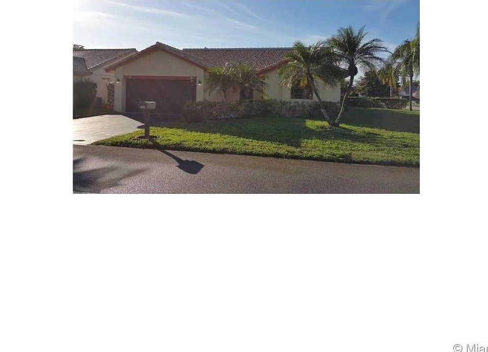 1st image of 15560 Dover Ct