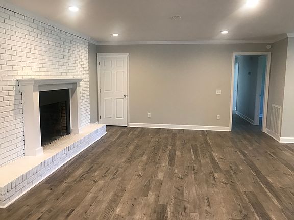 5th image of 1110 E McGill St
