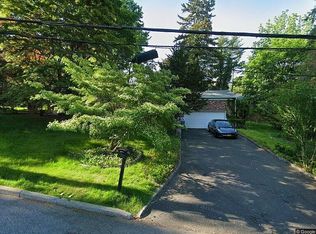 8 Osceola Ave, Irvington, NY 10533