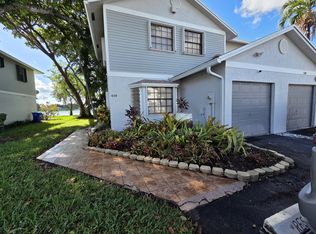 410 NW 103rd Ter, Hollywood, FL 33026