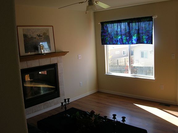 Family Room w/ Fireplace