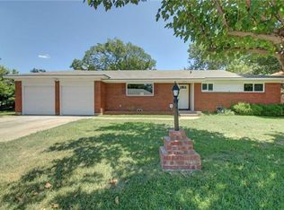 2112 Bonnie Brae Ave, Fort Worth, TX 76111