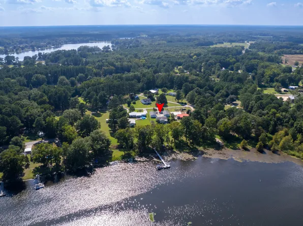 1387 McCoy Dr, Summerton, SC 29148