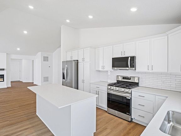 4th image of 688 152nd Ln NW