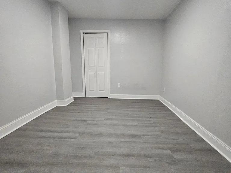 14201 Westropp Ave — Photo 13