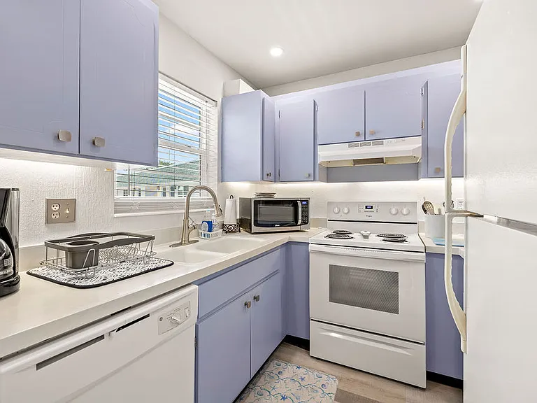 2800 Indian River Blvd #R9 — Photo 17
