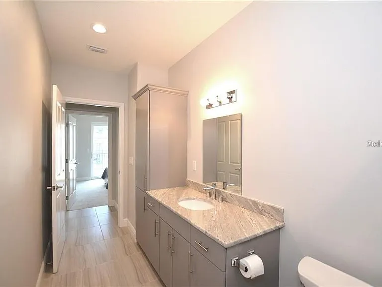 1500 State St #603 — Photo 14
