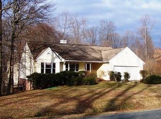18 Lord Fairfax Dr, Fredericksburg, VA 22405