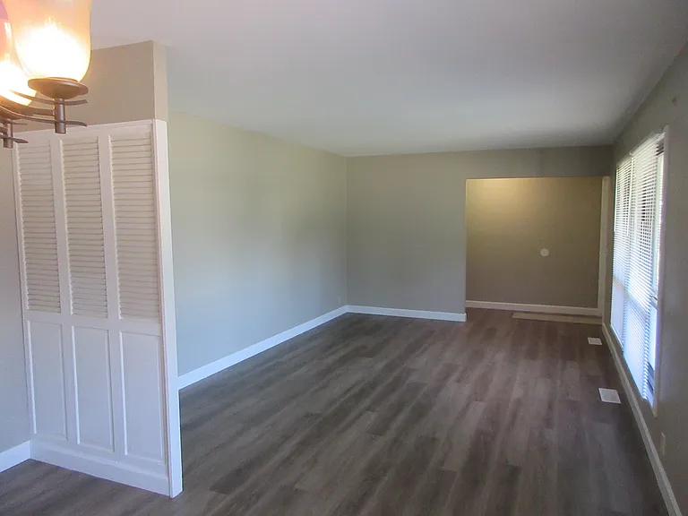 10 Cricket Ct — Photo 5