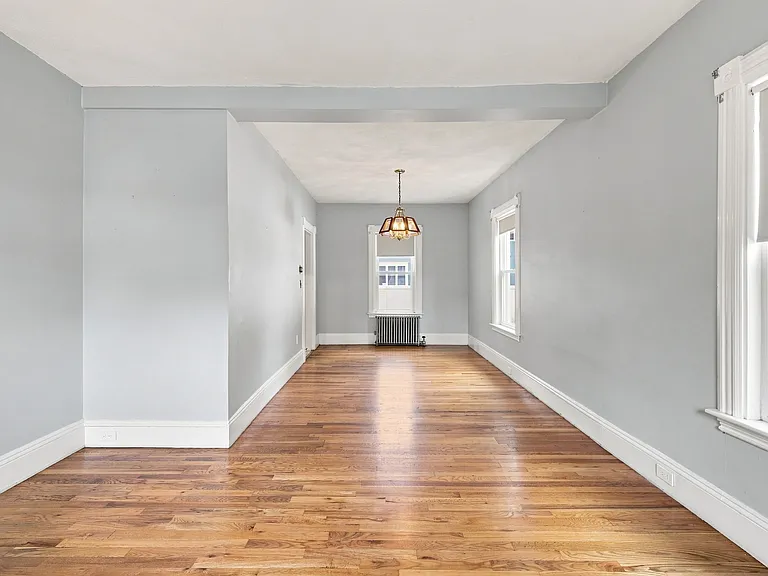 16 Lochwan St #16 — Photo 3