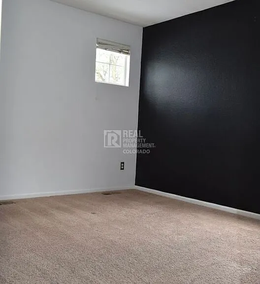 1844 Powell St — Photo 14