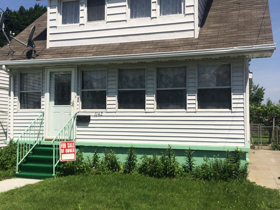 1st image of 1142 E 26th St