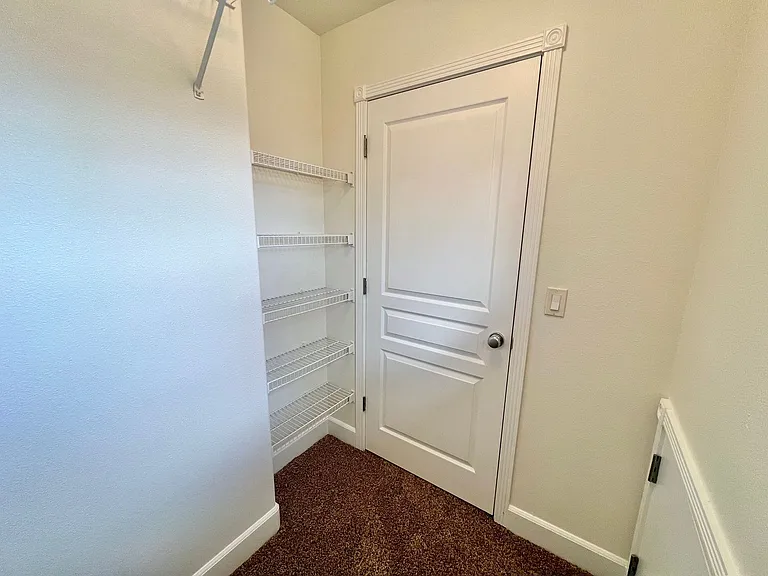 16775 NE Halsey St — Photo 22