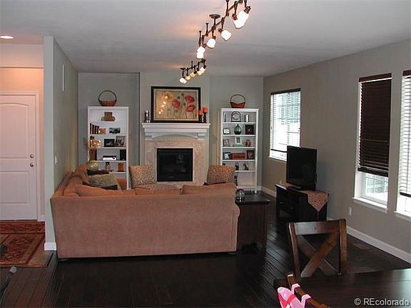living room w/ gas fireplace