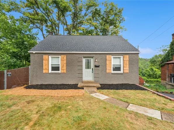 2725 Glenny Ln, West Mifflin, PA 15122