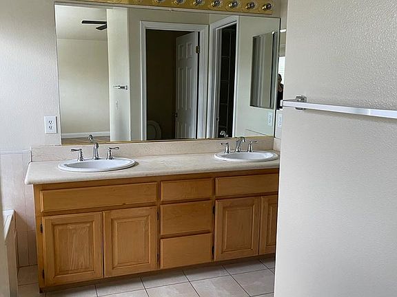 5th image of 3304 Monte Verde Ln
