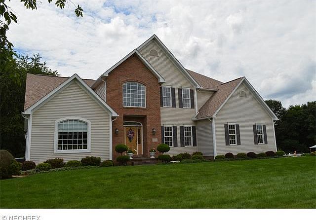 1st image of 49511 Woodland Dr