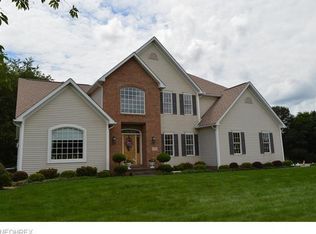 49511 Woodland Dr, East Liverpool, OH 43920