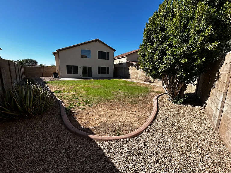 14704 W Carlin Dr — Photo 3