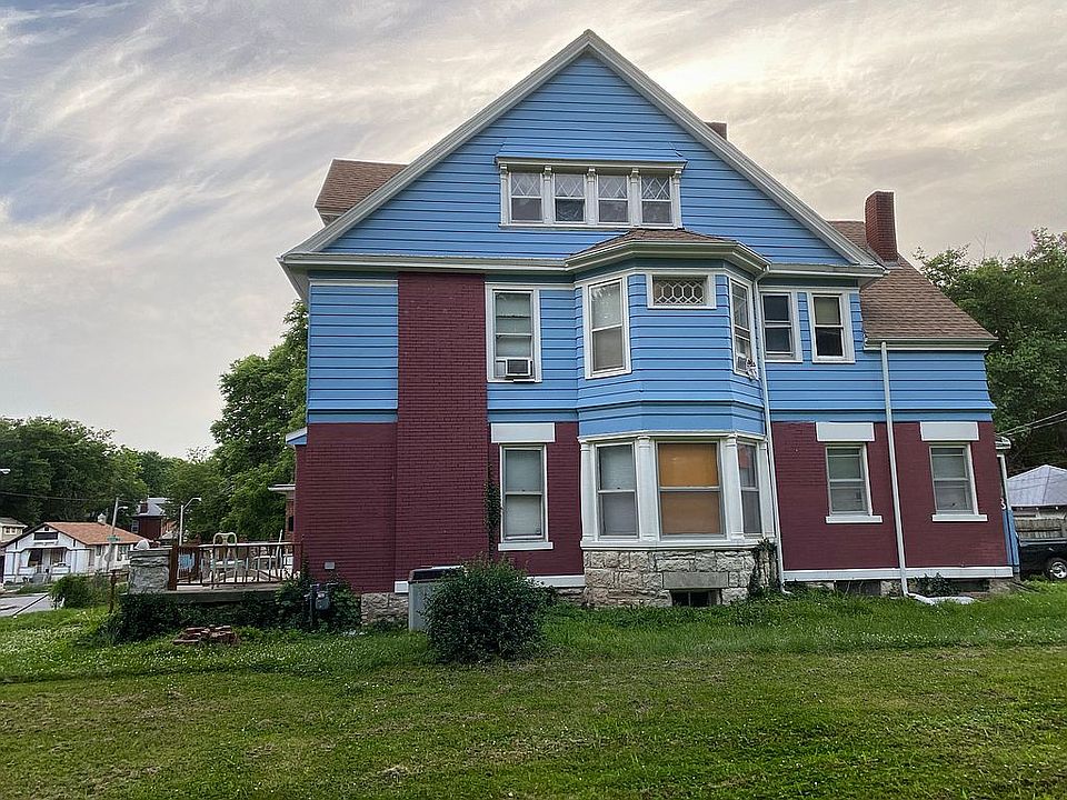 1st image of 2816 E 7th St