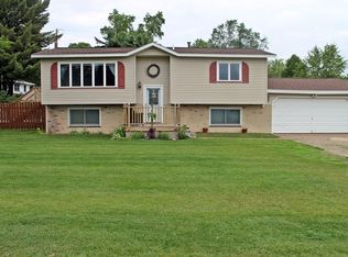 1780 S Rose St, Ishpeming, MI 49849