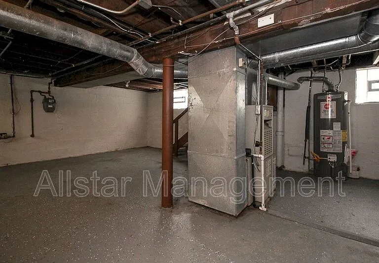 14210 Athens Ave — Photo 27