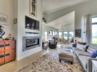 1670 Sutherland Ln, Corvallis, MT 59828