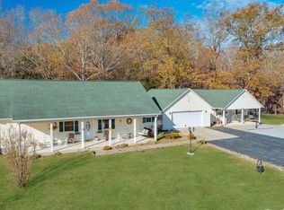 595 Panther Creek Rd, Mayfield, KY 42066