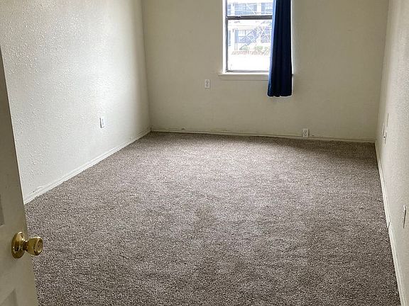 2nd image of 722 N Leverett Ave APT 3