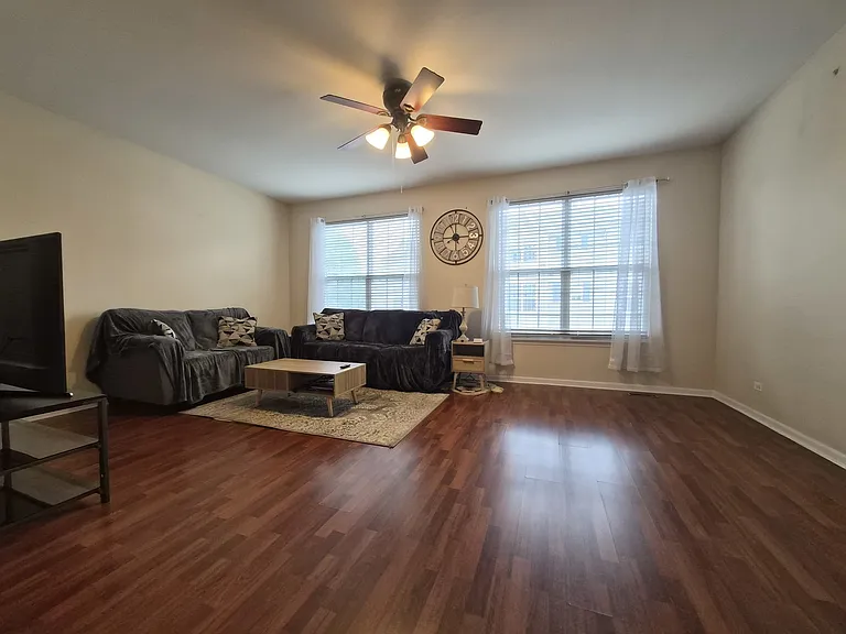 2337 Hudson Cir #2337 — Photo 5