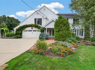 33433 Pinetree Rd, Pepper Pike, OH 44124