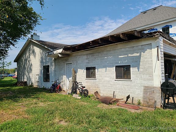 4th image of 1264 N Williams Ave