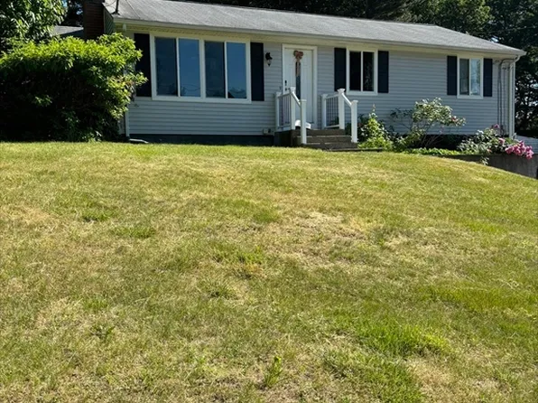 27 Summit Dr, Westfield, MA 01085