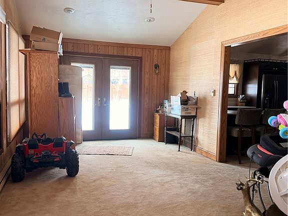 3rd image of 108 Oriole Dr