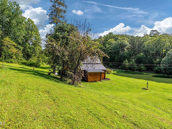 12th image of this home